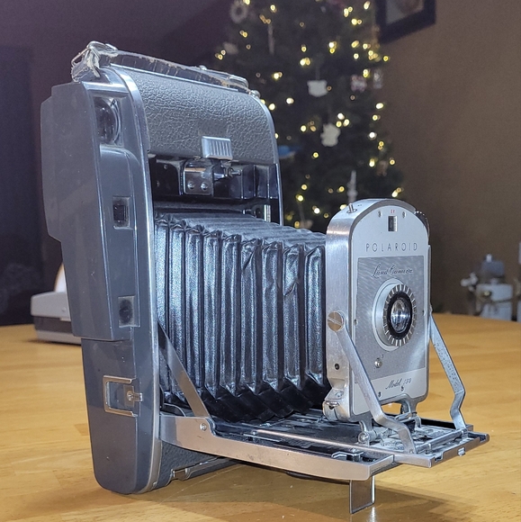 📷 Host Pick! Polaroid Model 150 Land Camera Instant Rollfilm Folding Bellows - Picture 2 of 5